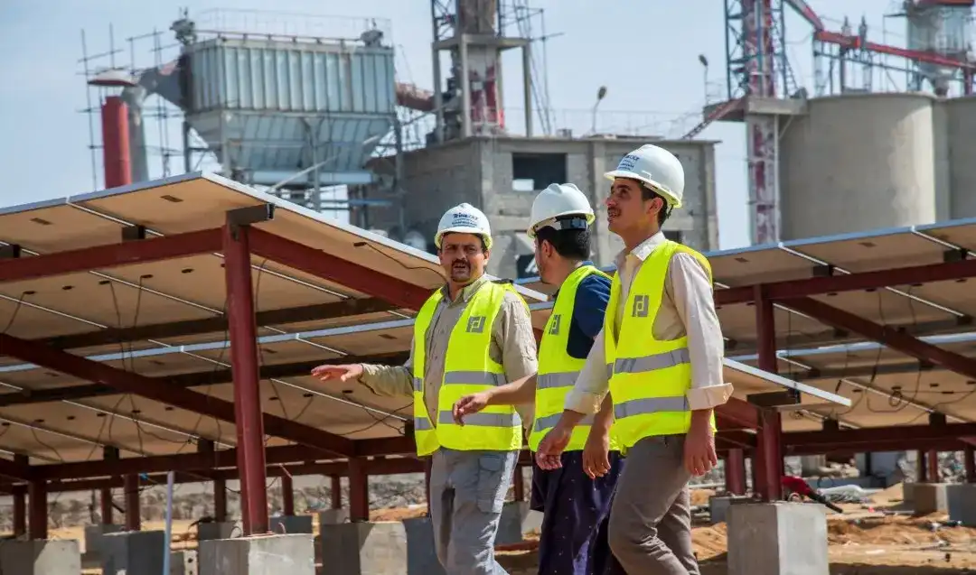 an image from Tehama Cement Factory solar system project implemented by alraebi company